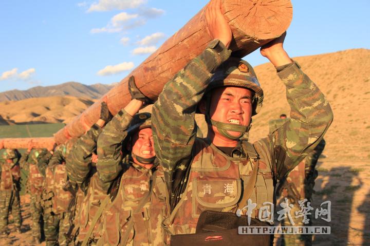 武警防毒服穿戴规范最新，武警防毒服穿戴规范最新解读