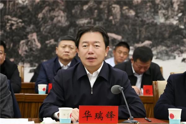 新能源科技和时代新能源，新能源科技与时代同步，探索前沿新能源技术